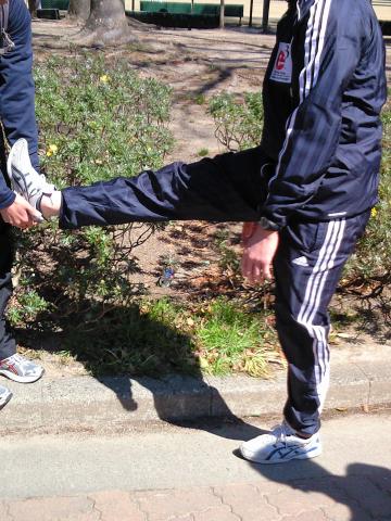 個の姿勢で前屈より骨盤を起こすことを優先