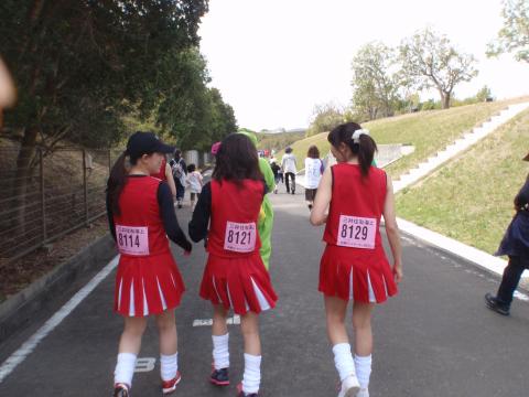 チア！？
2名はポニ