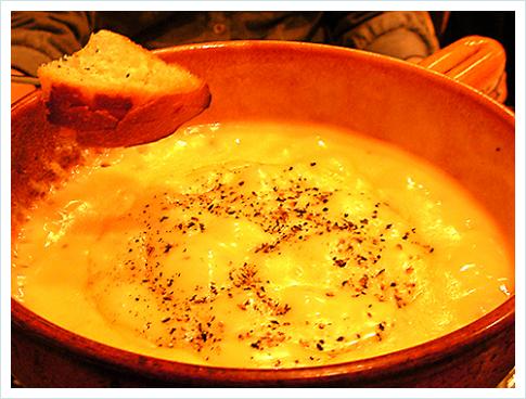 BLUE PARROTのチーズフォンデュ