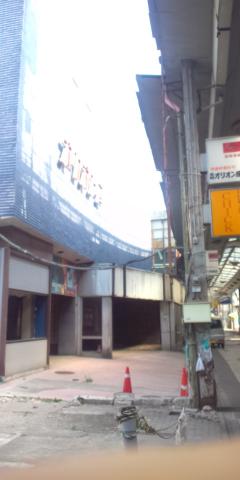 名画座の廃墟
アーケード街は半分以上が空き家だった・・・