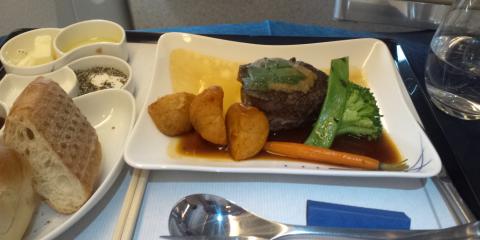 メインに肉