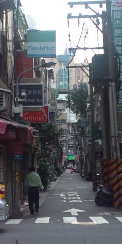 今晩、どこに行こうかなあ・・・