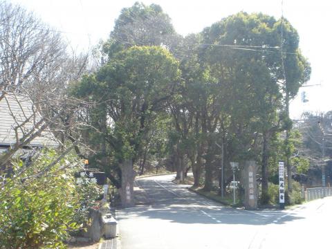 伊勢市営野球場の入り口
