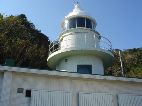 伊良子水道を一望できる神島灯台