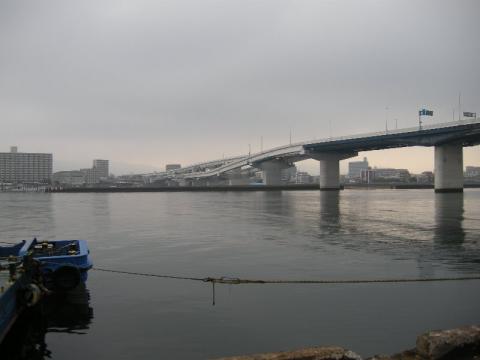 ここから広島高速宇品線は吉島方面へ延びています。
