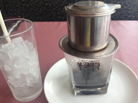 ベトナムコーヒー。　アイスコーヒーが濃くて美味い。