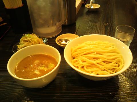 「麺屋 和利道 warito」
つけ麺＋野菜トッピング
ここは美味しいですねぇ。
この味で夜なら大して並ばずに食べれるのだから素晴らしい。