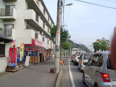 １４．千葉最強こってりラーメン「てらっちょ」。こってりは本当に千葉最強かも知れません。（味が最強（うまい）という意味ではありません・・・ｗ）　。ここの信号を右折すると手賀沼大橋です！！