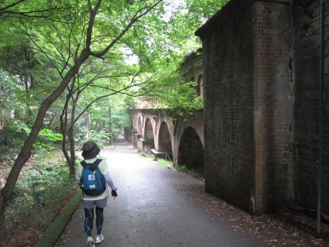 山を下りると、南禅寺に出てきた！（おなじみの場所）(^-^)