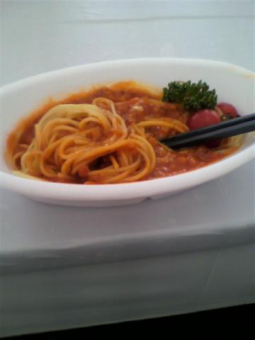 食べかけでごめんちゃい。想像以上にきちんとしたアルデンテのパスタ。
お箸は、参加賞で配布されたMY箸♪
