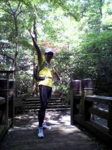 ZAKOJIさんポーズ♪　等々力渓谷参上～！