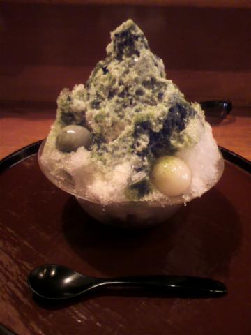 はな オーダーのかき氷（抹茶・小豆・ミルク・白玉付）！あっという間に～
