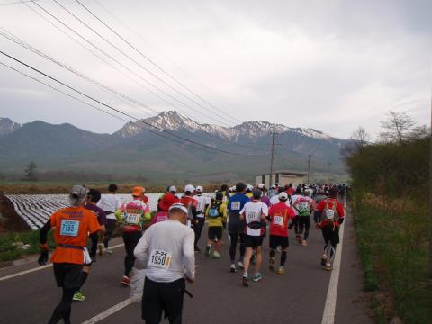 朝もやの中を走る。