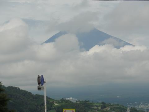 富士川を渡り切ったところで、ちょっとだけ見えた！！