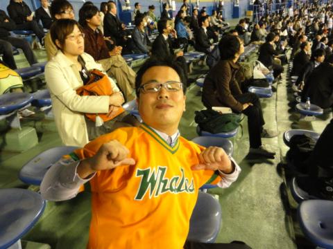 「転勤で神宮遠くなった～！」と嘆きつつも、勤務先の宮前平から駆けつけたKさん。
今年も熱いぜ！