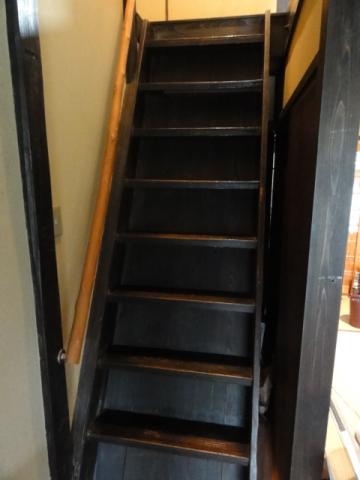 二階にあがる階段