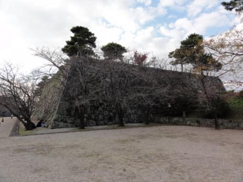 佐賀城天守台。
火事の後、再建されず。