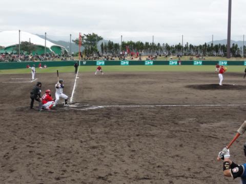 ハムとカープの練習試合
バッターは、中田翔！！