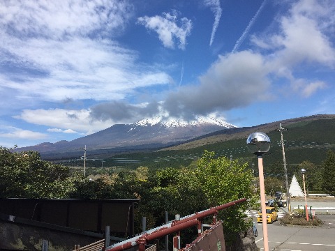 午前の富士山と