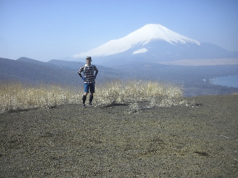 山中湖　明神山にて