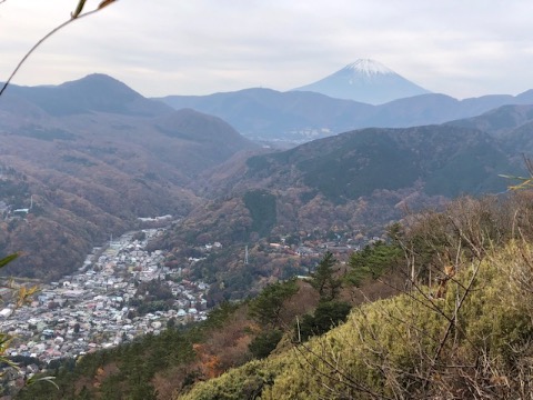 明星ヶ岳の下りから