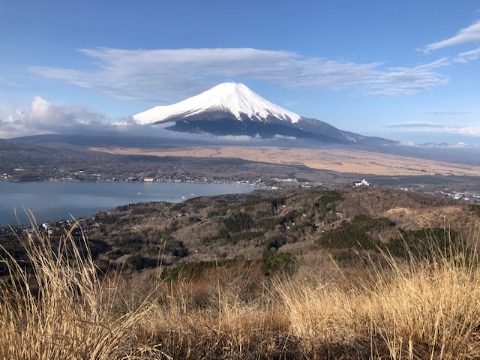 山中湖と富士