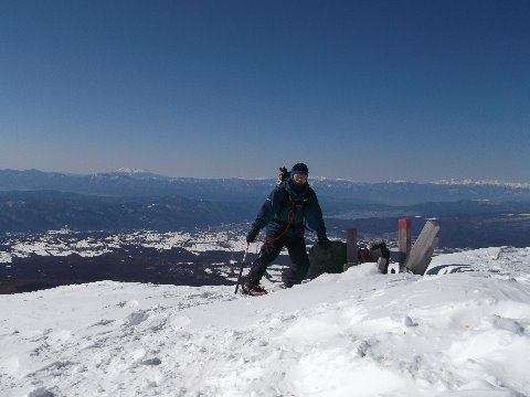阿弥陀岳山頂到着　１２時４５分　セルフシャッターで撮影