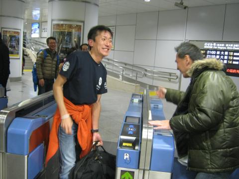 僕も連れてって～！
スカブーさんの御実家も大阪
harudaruさんの目に涙が・・。