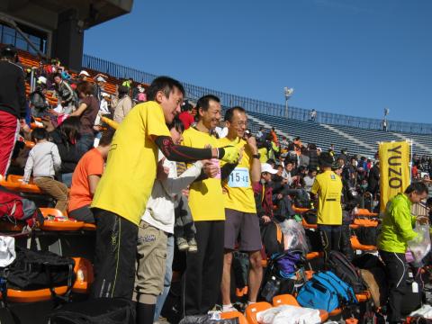 レースを終えて
harudaruさん、との・さん、ハリーさん
お疲れでした！