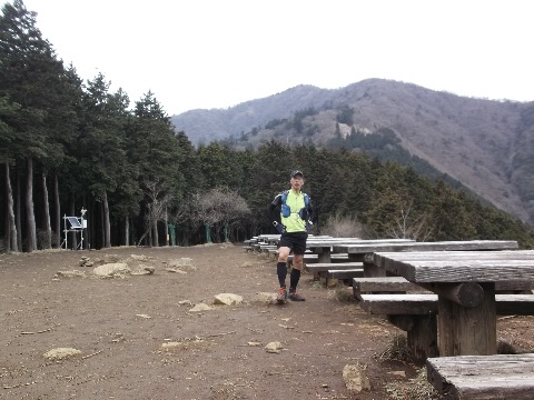 見晴台　バックは大山　今日は寒い