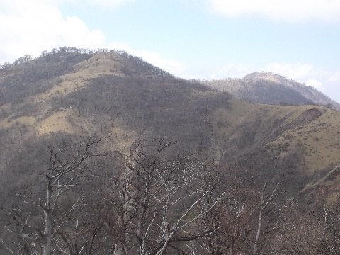 不動の峰　登り返しがきつい