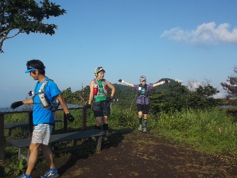 杓子山山頂　そろそろ日が傾きかけてきた