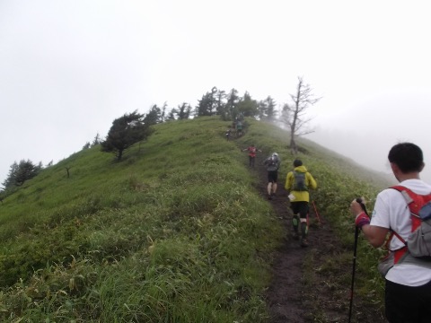 茶臼山手前の急登