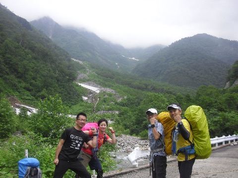 無事に林道に下山
