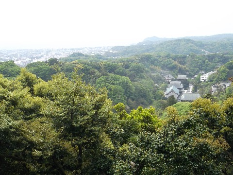 建長寺を見下ろす