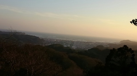 天園付近から夕映えの鎌倉