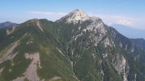 栗沢山からの甲斐駒　凄まじい光景だ