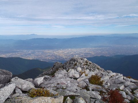 前常念岳と松本盆地