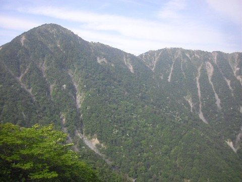 臼ケ岳から蛭ケ岳