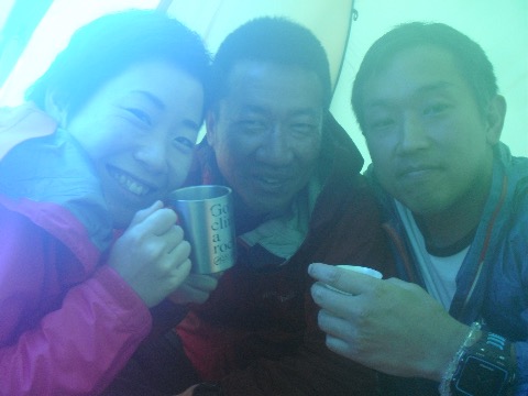 時間を持て余し呑み続ける