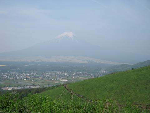 残雪の富士