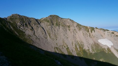 仙丈ヶ岳　山頂を臨む。