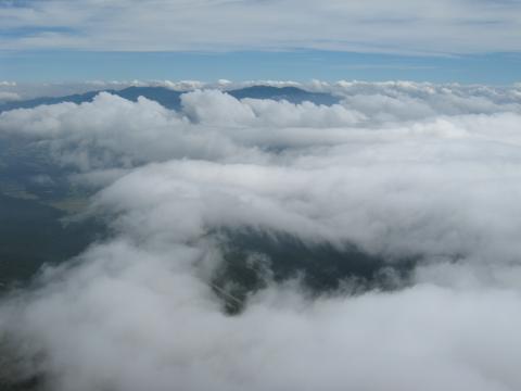 奥秩父方面も雲海が