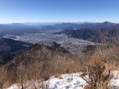 杓子山山頂から河口湖方面