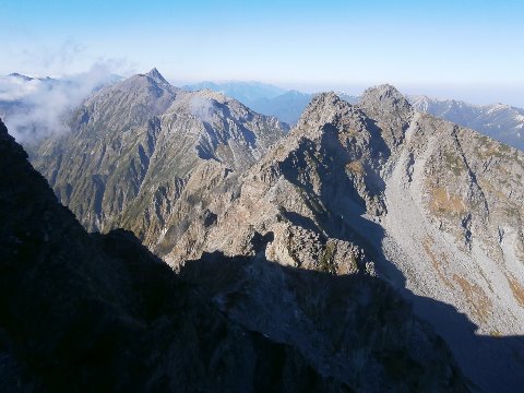 北穂高から槍ヶ岳にかけての険しい稜線　次にきた際はこちらの方を案内したい