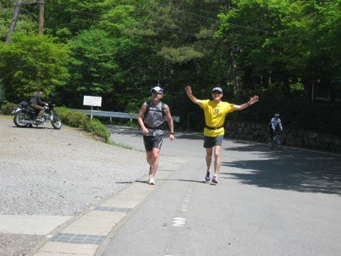 今回の幹事のtrojanさん。初参加ビリケンサックさん
おつかれさまでした！