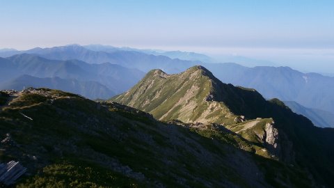 南アルプス　南部の山々