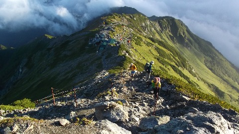 山頂目指して　あと一息