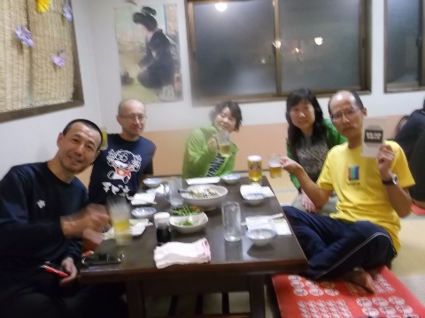 下山後　岳温泉の居酒屋安兵衛で慰労会。女将さんの手料理がとてもうまかった。