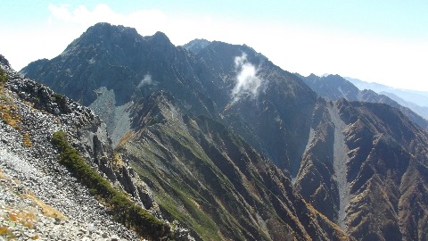 標高２５００mを越えると穂高連峰の雄姿が